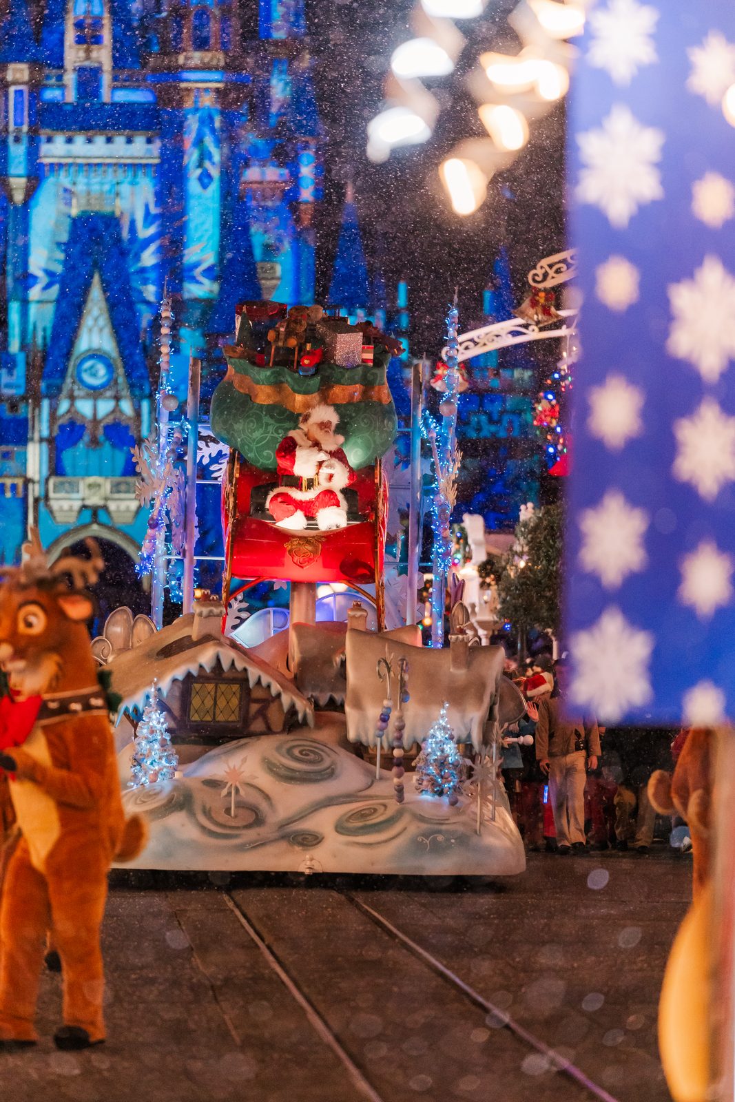 Mickey Christmas parade